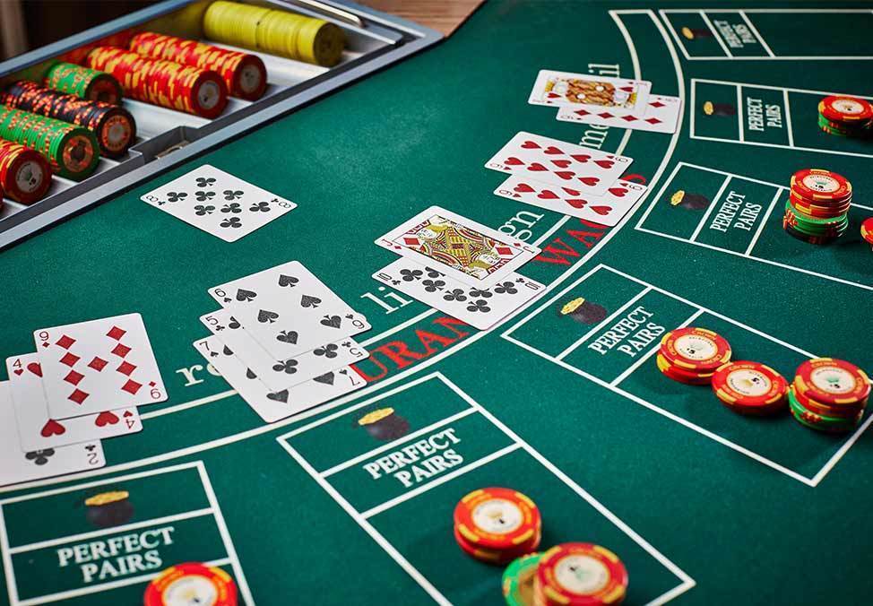 Como jugar 21 blackjack