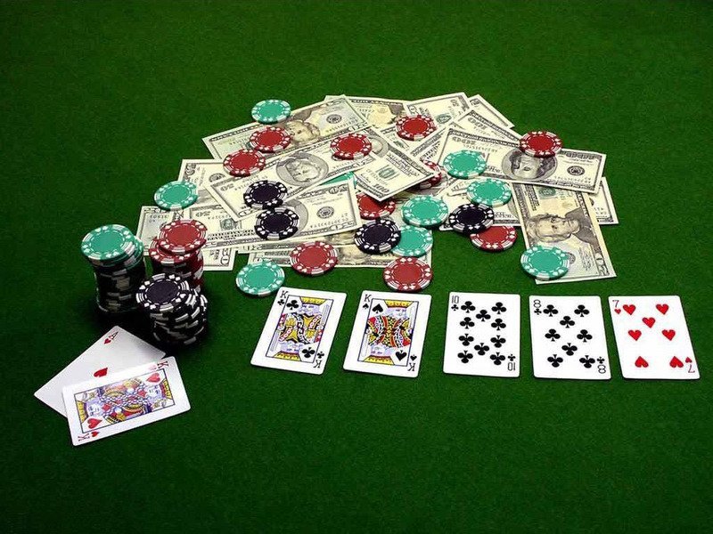 Estrategia de Póker Ruso Online